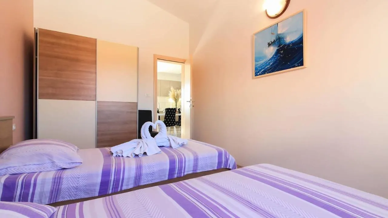 Large Villa Ska With Amazing Private Pool Near The Beach And Town By Wiibuk بولا