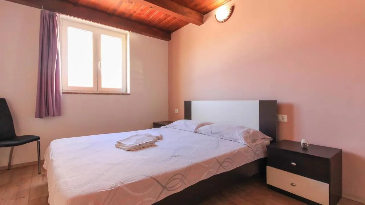 Large Villa Ska With Amazing Private Pool Near The Beach And Town By Wiibuk بولا كرواتيا